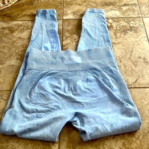 Pink seamless leggings size small